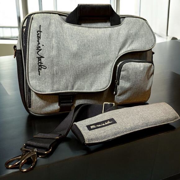 Travis Mathew Tag Messenger Bag Laptop Notebook Tote Briefcase Sleeve Gray - Picture 1 of 16